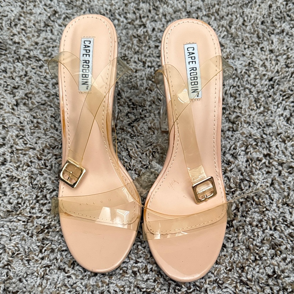 Cape Robbin Women's Clear and Tan Heels